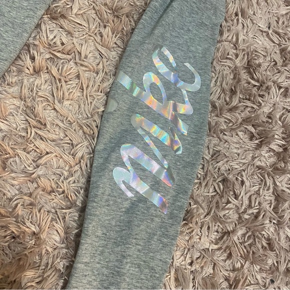 Nike | grey holographic leggings - Picture 3 of 6